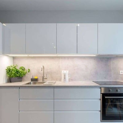 Location d’un appartement chaleureux de 2 pièces, 37 m², dans le quartier Stare Podgórze, Cracovie, Pologne
